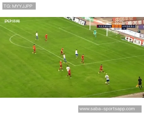 袁甲评艾堃蓉城第一球争议与费莱尼事件惊人相似引发热议